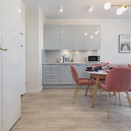 Cosy Baltic Marina Fitness & Sauna By Renters Apartment *