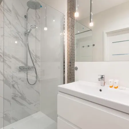 Cosy Baltic Marina Fitness & Sauna By Renters Apartment